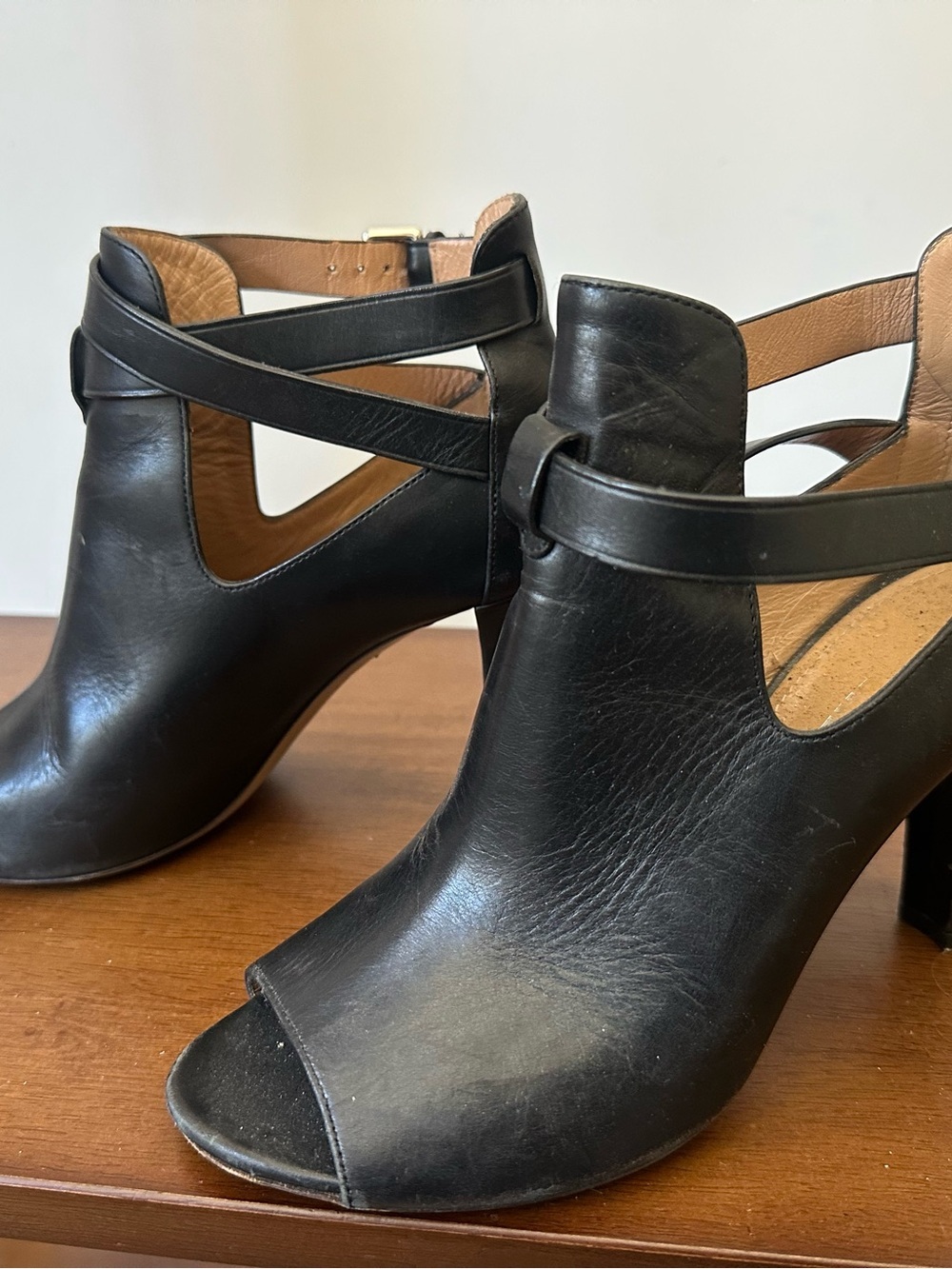 $895 Bally Barika 300 Italian Leather Heels - Picture 2 of 6